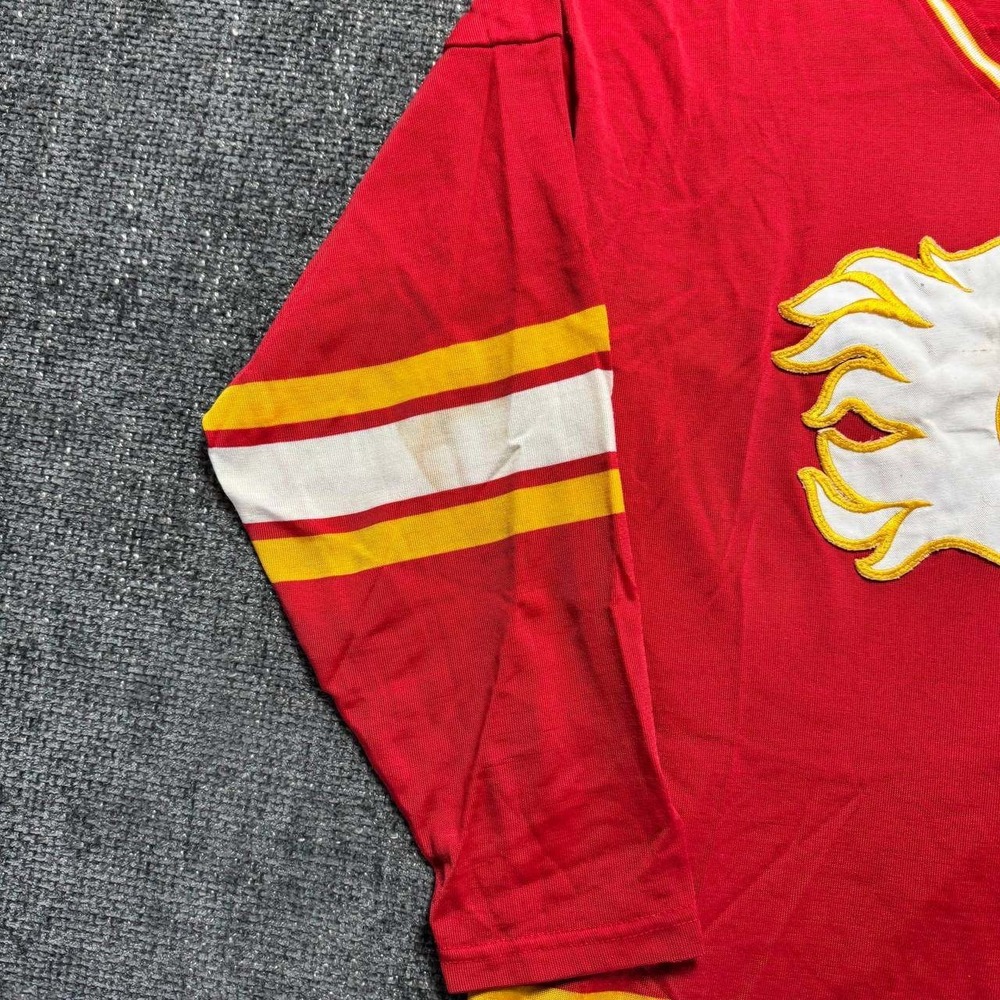 Vintage Calgary Flames NHL Jersey‎ Mens XL Red 80s Hockey Mesh Streetwear - Picture 2 of 13